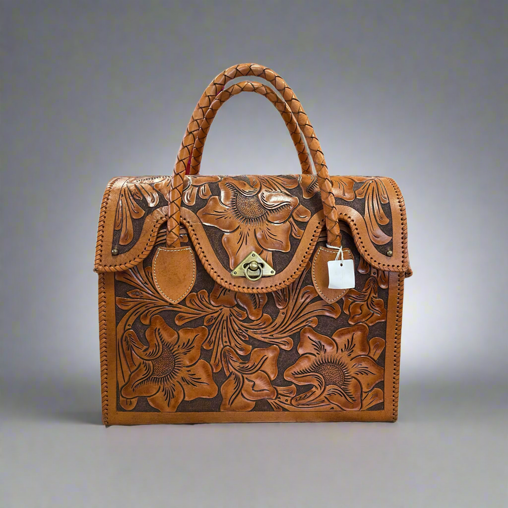 Blancarte Maleta Boton Oversized Purse