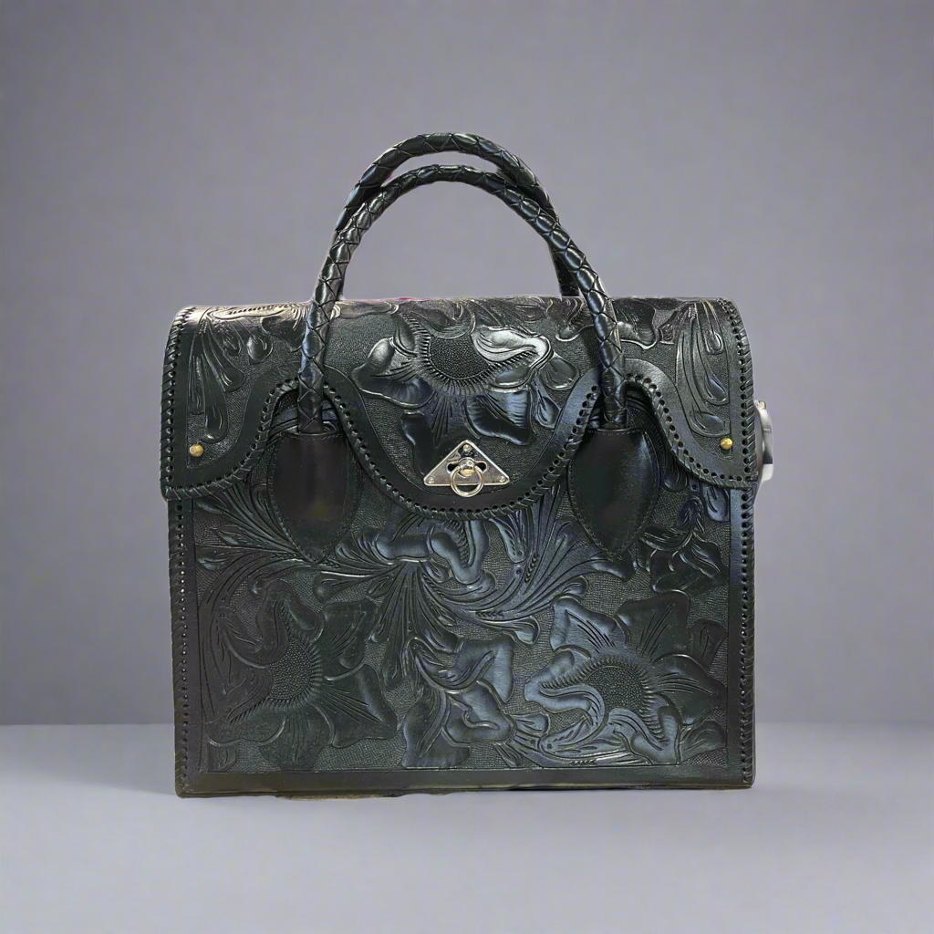 Blancarte Maleta Boton Oversized Purse