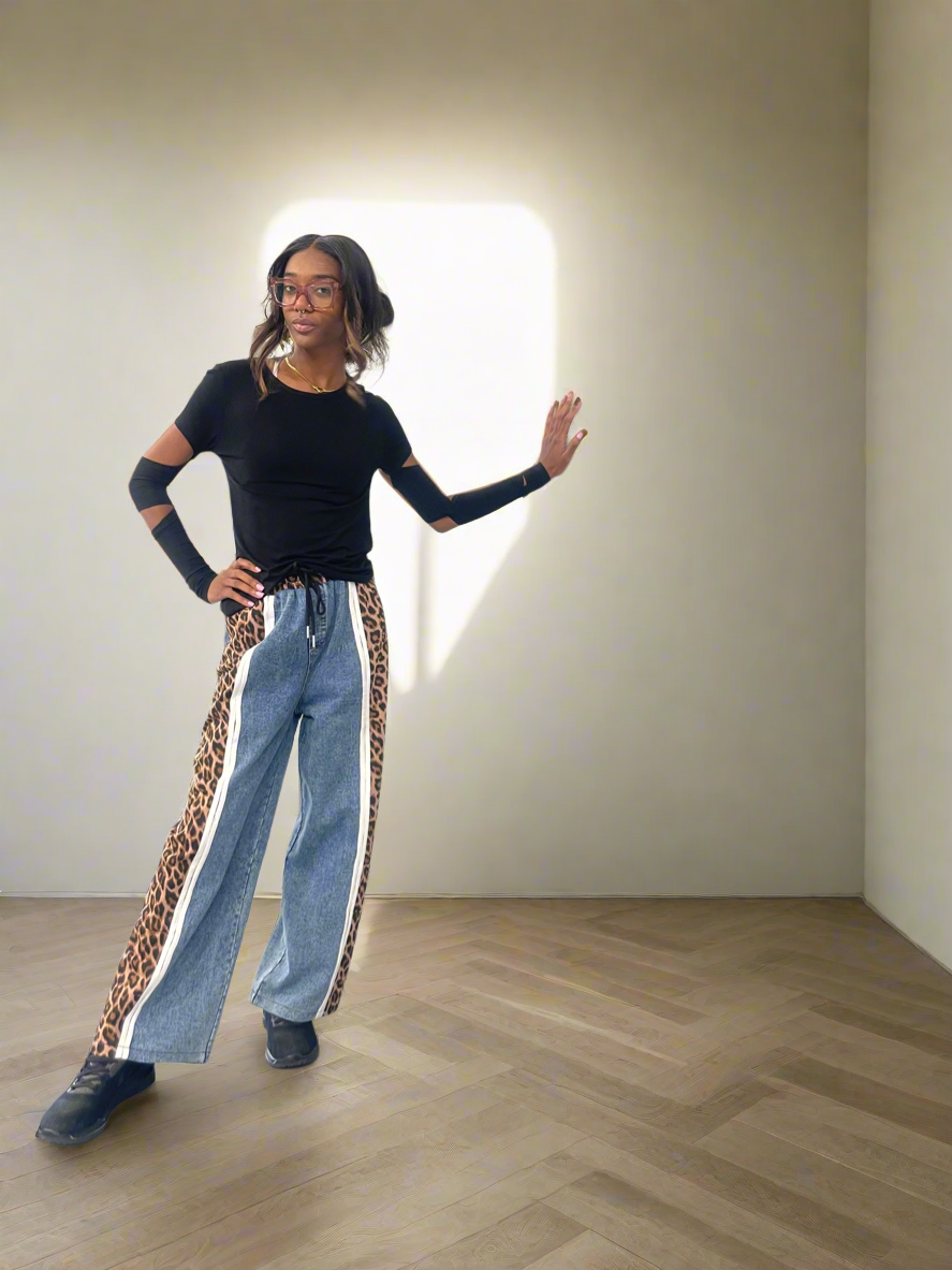 Denim Jeans w/Leopard Piping