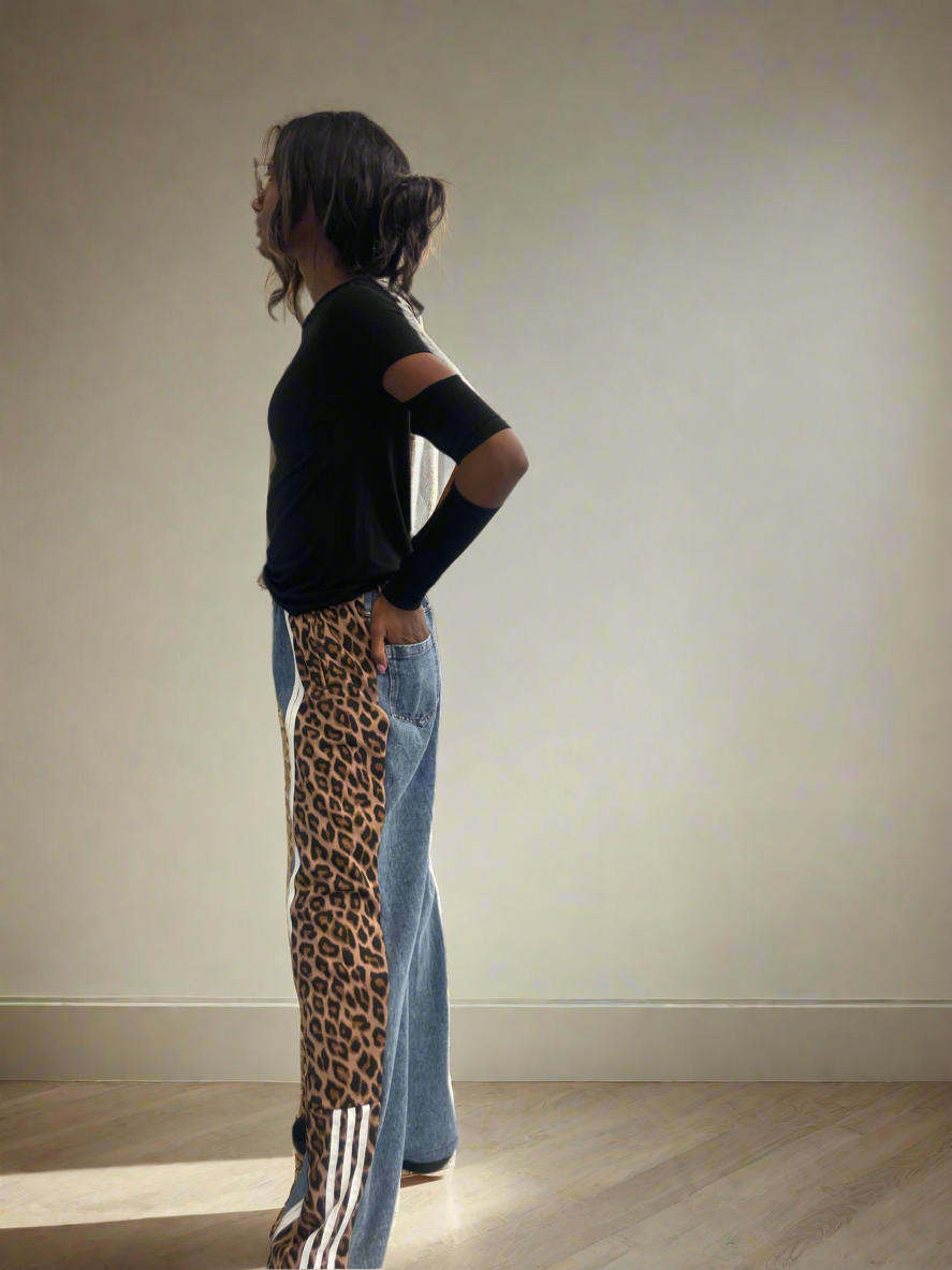 Denim Jeans w/Leopard Piping