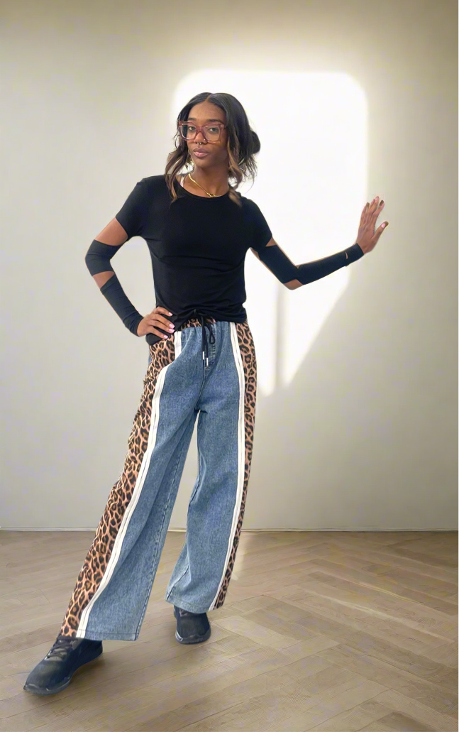 Denim Jeans w/Leopard Piping